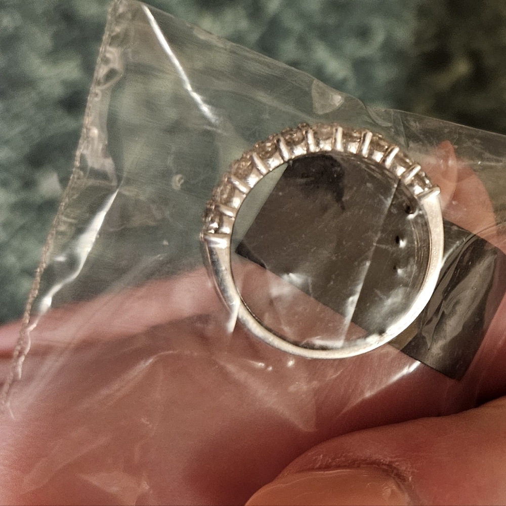 Ring - Picture 3 of 5